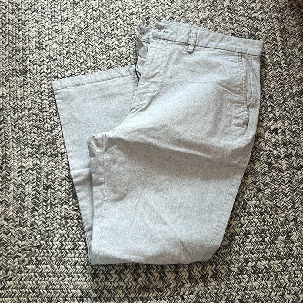 ⭐️Old Navy ultimate straight gray chinos